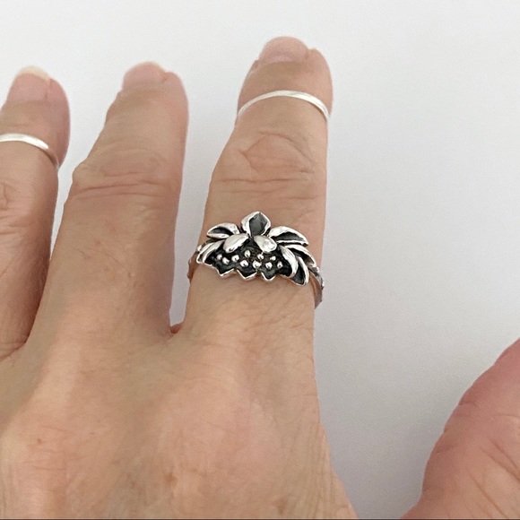 Sterling Silver Blooming Lotus Ring, Flower Rings, Silver Ring, Spirit Jewelry - Picture 4 of 10